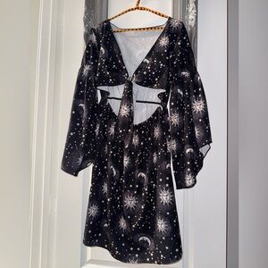 NWT ROMWE Large Black & White Celestial Sun Stars Moon Dress w/ Bell sleeves
